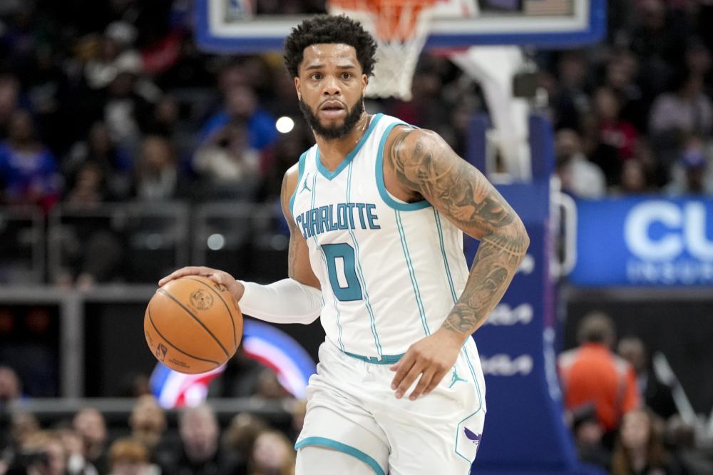 紧随其后的 紧随其后的