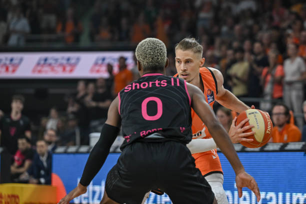 季转会窗引 季转会窗引