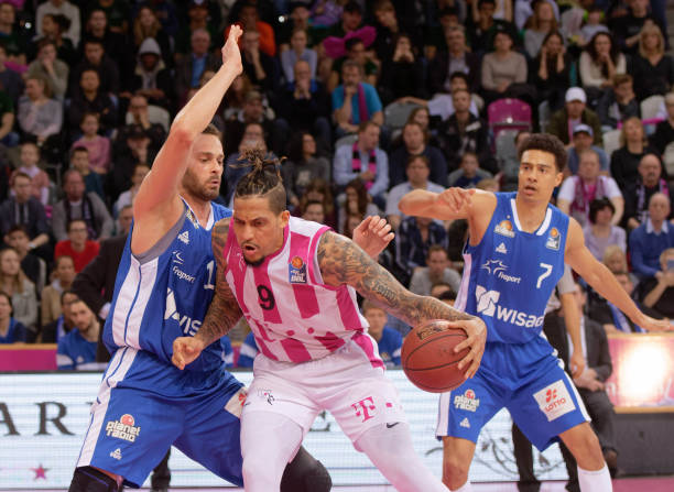 他很快进入 他很快进入