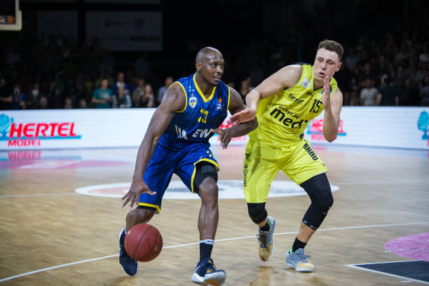 如何让球员 如何让球员